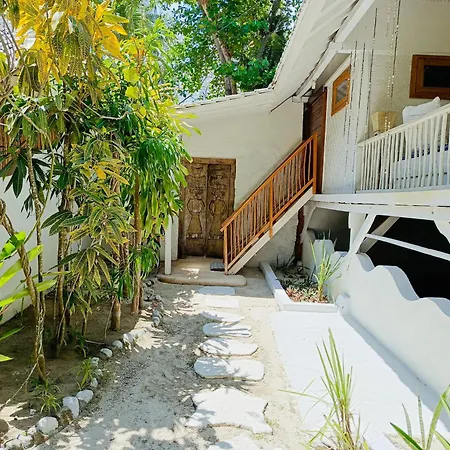 Scar Reef Resort - All-Inclusive Beachfront Paradise Jereweh Exterior photo
