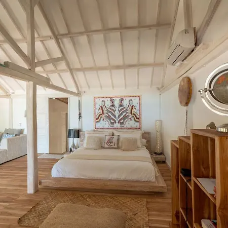 Scar Reef Resort - All-Inclusive Beachfront Paradise Jereweh Exterior photo