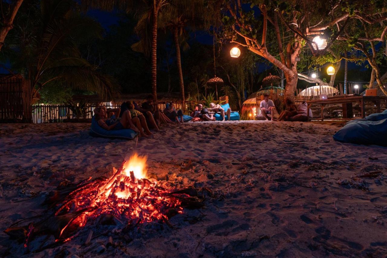 Scar Reef - Beachfront Paradise Lodge