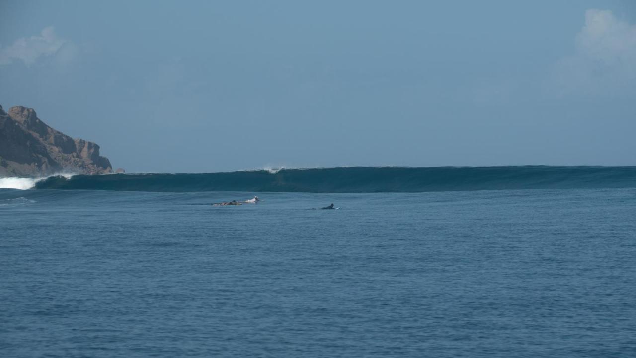 Scar Reef - Beachfront Paradise *